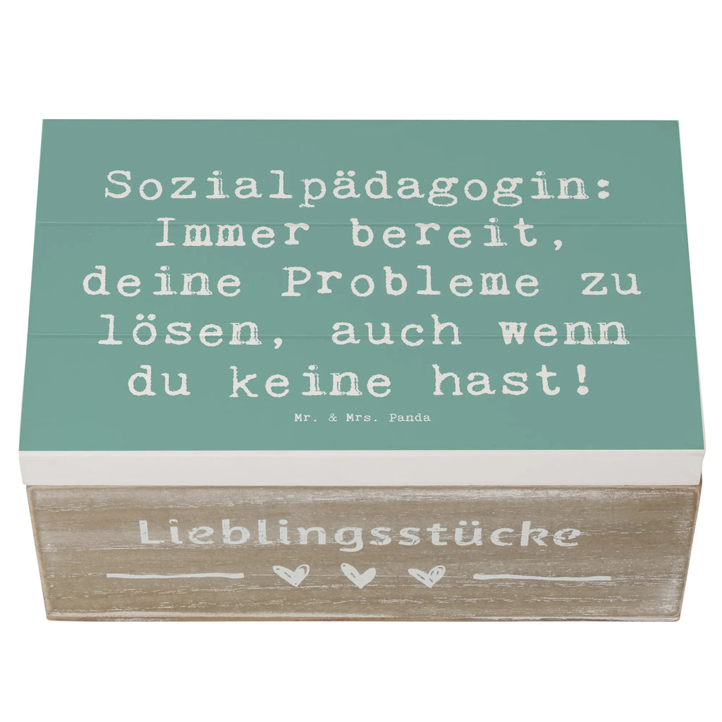 Holzkiste Spruch Sozialpädagogin: Immer bereit, deine Probleme zu lösen, auch wenn du keine hast! Holzkiste, Kiste, Schatzkiste, Truhe, Schatulle, XXL, Erinnerungsbox, Erinnerungskiste, Dekokiste, Aufbewahrungsbox, Geschenkbox, Geschenkdose, Beruf, Ausbildung, Jubiläum, Abschied, Rente, Kollege, Kollegin, Geschenk, Schenken, Arbeitskollege, Mitarbeiter, Firma, Danke, Dankeschön