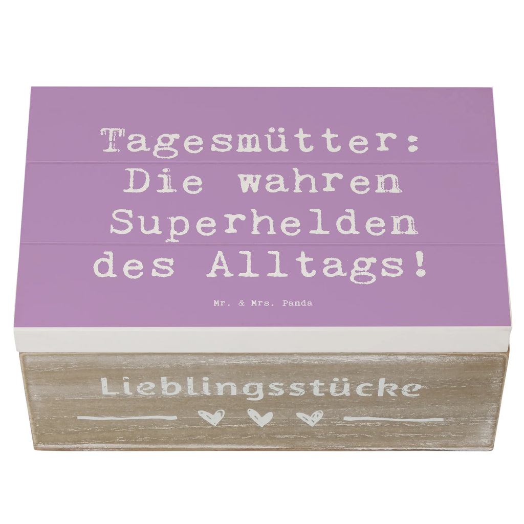 Holzkiste Spruch Tagesmutter Superheld Holzkiste, Kiste, Schatzkiste, Truhe, Schatulle, XXL, Erinnerungsbox, Erinnerungskiste, Dekokiste, Aufbewahrungsbox, Geschenkbox, Geschenkdose, Beruf, Ausbildung, Jubiläum, Abschied, Rente, Kollege, Kollegin, Geschenk, Schenken, Arbeitskollege, Mitarbeiter, Firma, Danke, Dankeschön