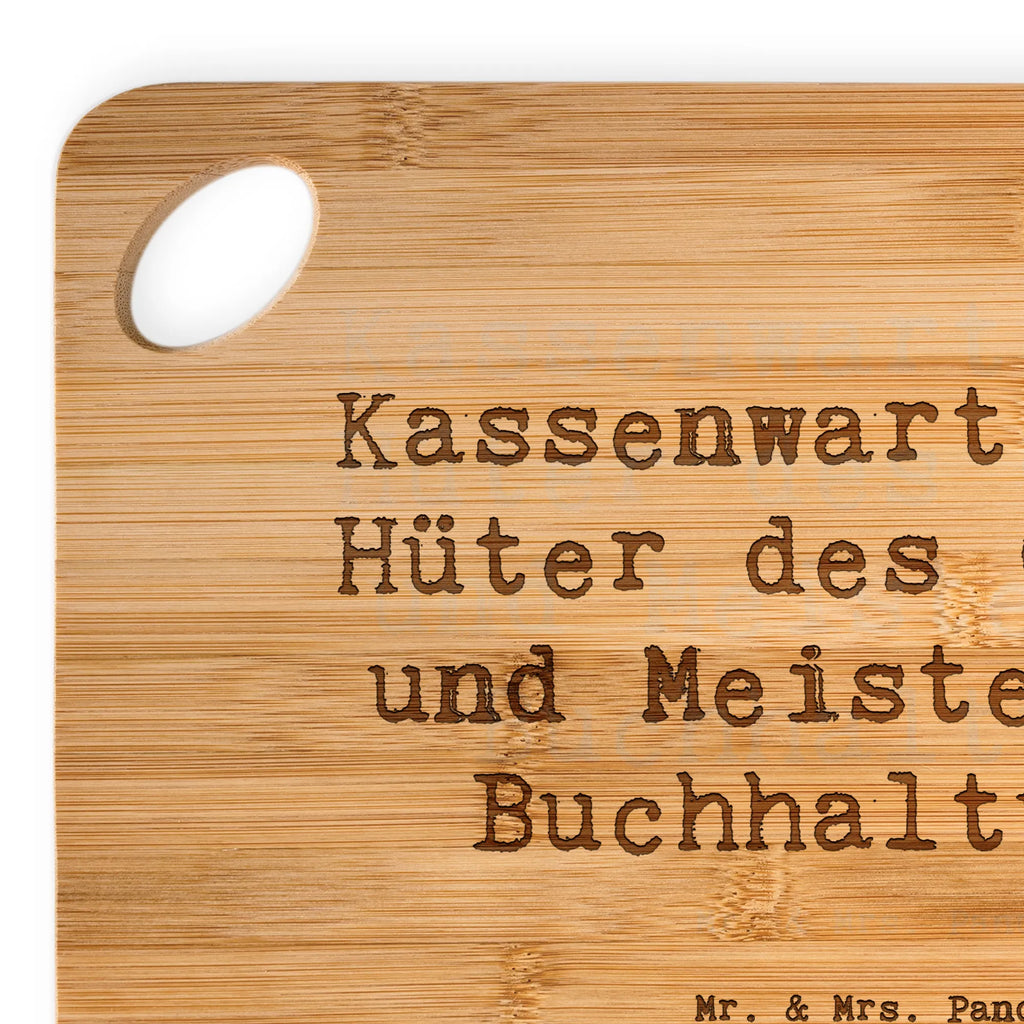 Bambus - Schneidebrett Spruch Kassenwart - der Hüter des Geldes und Meister der Buchhaltung! Schneidebrett, Holzbrett, Küchenbrett, Frühstücksbrett, Hackbrett, Brett, Holzbrettchen, Servierbrett, Bretter, Holzbretter, Holz Bretter, Schneidebrett Holz, Holzbrett mit Gravur, Schneidbrett, Holzbrett Küche, Holzschneidebrett, Beruf, Ausbildung, Jubiläum, Abschied, Rente, Kollege, Kollegin, Geschenk, Schenken, Arbeitskollege, Mitarbeiter, Firma, Danke, Dankeschön