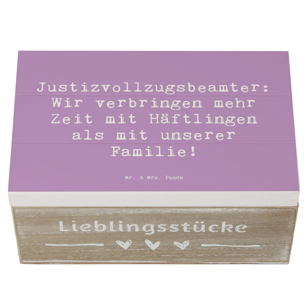 Holzkiste Spruch Justizvollzugsbeamter: Wir verbringen mehr Zeit mit Häftlingen als mit unserer Familie! Holzkiste, Kiste, Schatzkiste, Truhe, Schatulle, XXL, Erinnerungsbox, Erinnerungskiste, Dekokiste, Aufbewahrungsbox, Geschenkbox, Geschenkdose, Beruf, Ausbildung, Jubiläum, Abschied, Rente, Kollege, Kollegin, Geschenk, Schenken, Arbeitskollege, Mitarbeiter, Firma, Danke, Dankeschön