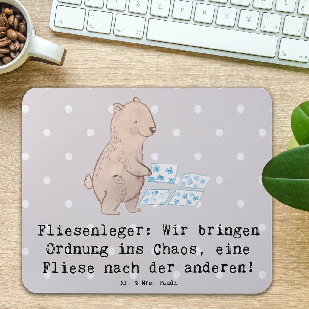 Mauspad Fliesenleger: Wir bringen Ordnung ins Chaos, eine Fliese nach der anderen! Mousepad, Computer zubehör, Büroausstattung, PC Zubehör, Arbeitszimmer, Mauspad, Einzigartiges Mauspad, Designer Mauspad, Mausunterlage, Mauspad Büro, Beruf, Ausbildung, Jubiläum, Abschied, Rente, Kollege, Kollegin, Geschenk, Schenken, Arbeitskollege, Mitarbeiter, Firma, Danke, Dankeschön