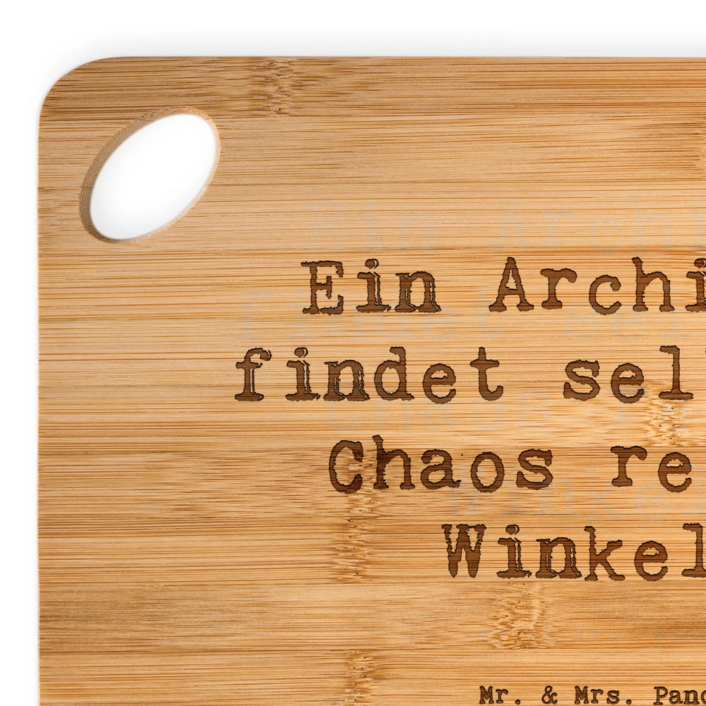 Bambus - Schneidebrett Spruch Ein Architekt findet selbst im Chaos rechte Winkel! Schneidebrett, Holzbrett, Küchenbrett, Frühstücksbrett, Hackbrett, Brett, Holzbrettchen, Servierbrett, Bretter, Holzbretter, Holz Bretter, Schneidebrett Holz, Holzbrett mit Gravur, Schneidbrett, Holzbrett Küche, Holzschneidebrett, Beruf, Ausbildung, Jubiläum, Abschied, Rente, Kollege, Kollegin, Geschenk, Schenken, Arbeitskollege, Mitarbeiter, Firma, Danke, Dankeschön