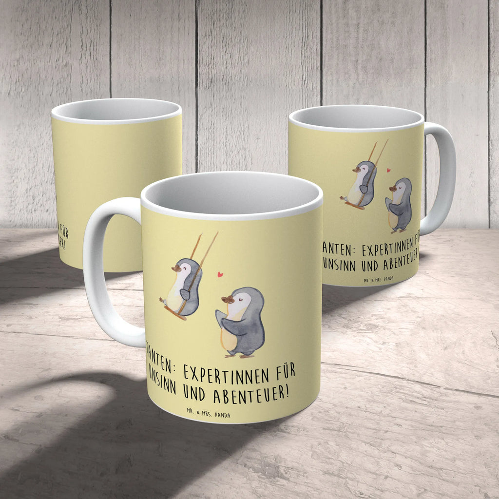 Tasse Tante Abenteuer Tasse, Kaffeetasse, Teetasse, Becher, Kaffeebecher, Teebecher, Keramiktasse, Porzellantasse, Büro Tasse, Geschenk Tasse, Tasse Sprüche, Tasse Motive, Kaffeetassen, Tasse bedrucken, Designer Tasse, Cappuccino Tassen, Schöne Teetassen, Familie, Vatertag, Muttertag, Bruder, Schwester, Mama, Papa, Oma, Opa