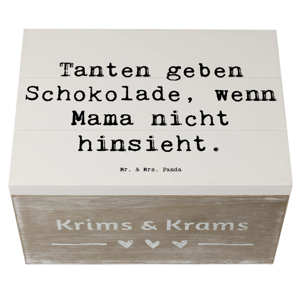 Holzkiste Spruch Tanten geben Schokolade, wenn Mama nicht hinsieht. Holzkiste, Kiste, Schatzkiste, Truhe, Schatulle, XXL, Erinnerungsbox, Erinnerungskiste, Dekokiste, Aufbewahrungsbox, Geschenkbox, Geschenkdose, Familie, Vatertag, Muttertag, Bruder, Schwester, Mama, Papa, Oma, Opa