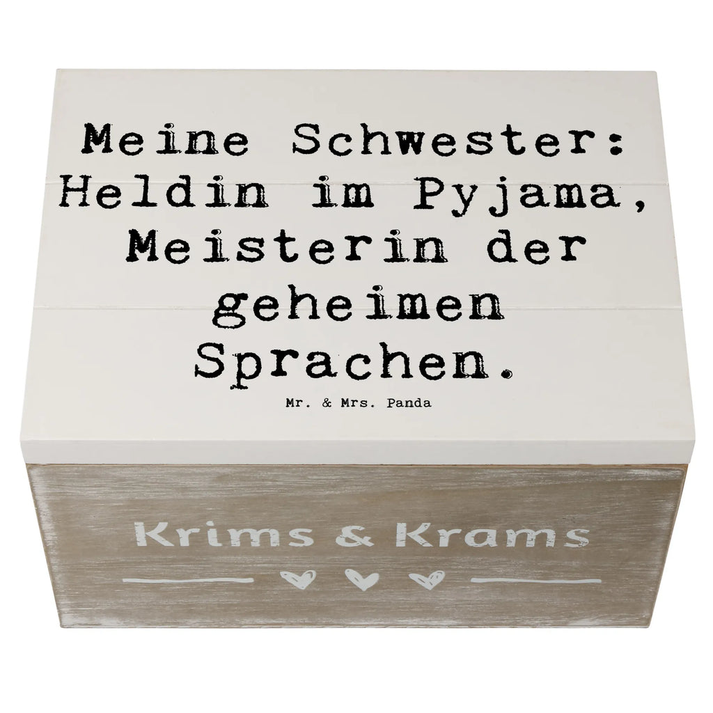 Holzkiste Spruch Schwester Heldin Holzkiste, Kiste, Schatzkiste, Truhe, Schatulle, XXL, Erinnerungsbox, Erinnerungskiste, Dekokiste, Aufbewahrungsbox, Geschenkbox, Geschenkdose, Familie, Vatertag, Muttertag, Bruder, Schwester, Mama, Papa, Oma, Opa