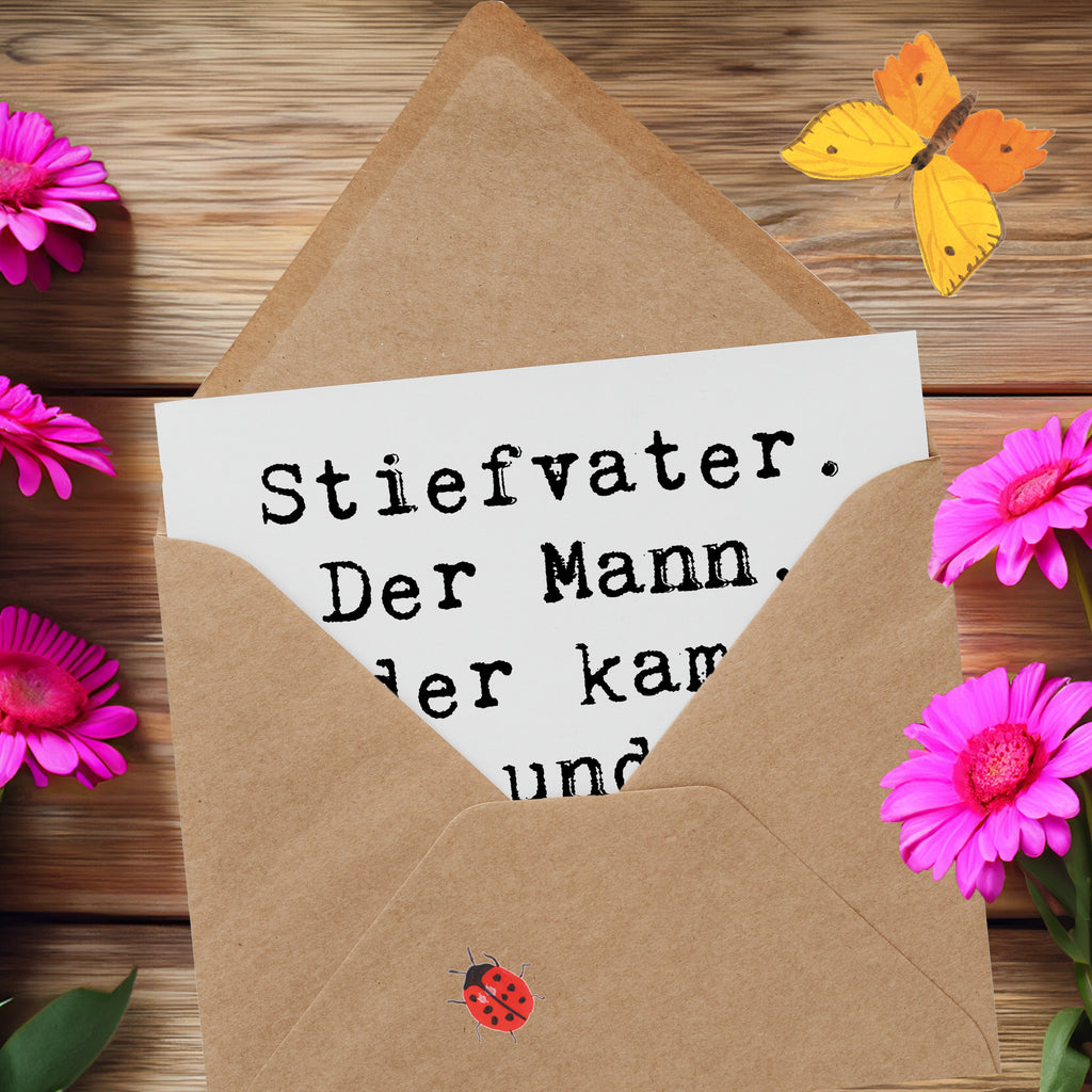 Deluxe Karte Spruch Stiefvater Held Karte, Grußkarte, Klappkarte, Einladungskarte, Glückwunschkarte, Hochzeitskarte, Geburtstagskarte, Hochwertige Grußkarte, Hochwertige Klappkarte, Familie, Vatertag, Muttertag, Bruder, Schwester, Mama, Papa, Oma, Opa