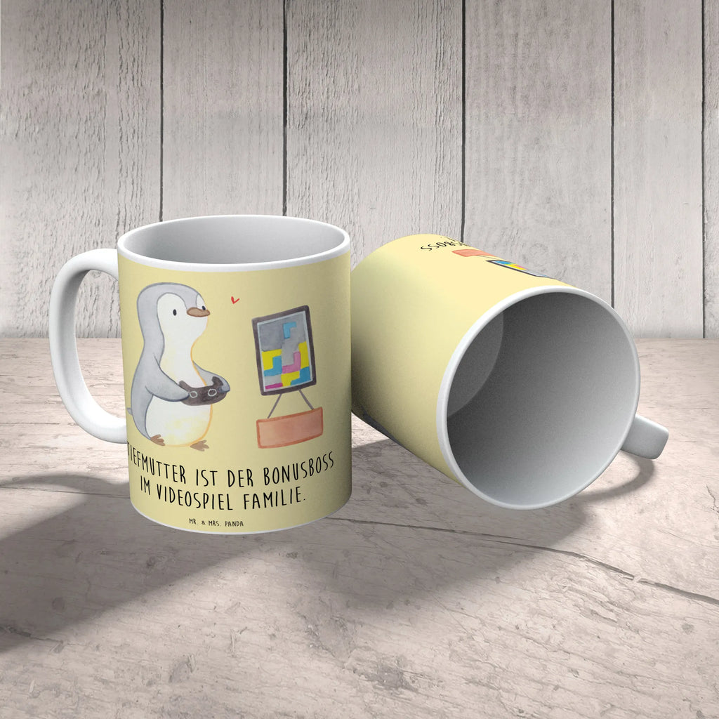 Tasse Stiefmutter Bonusboss Tasse, Kaffeetasse, Teetasse, Becher, Kaffeebecher, Teebecher, Keramiktasse, Porzellantasse, Büro Tasse, Geschenk Tasse, Tasse Sprüche, Tasse Motive, Kaffeetassen, Tasse bedrucken, Designer Tasse, Cappuccino Tassen, Schöne Teetassen, Familie, Vatertag, Muttertag, Bruder, Schwester, Mama, Papa, Oma, Opa