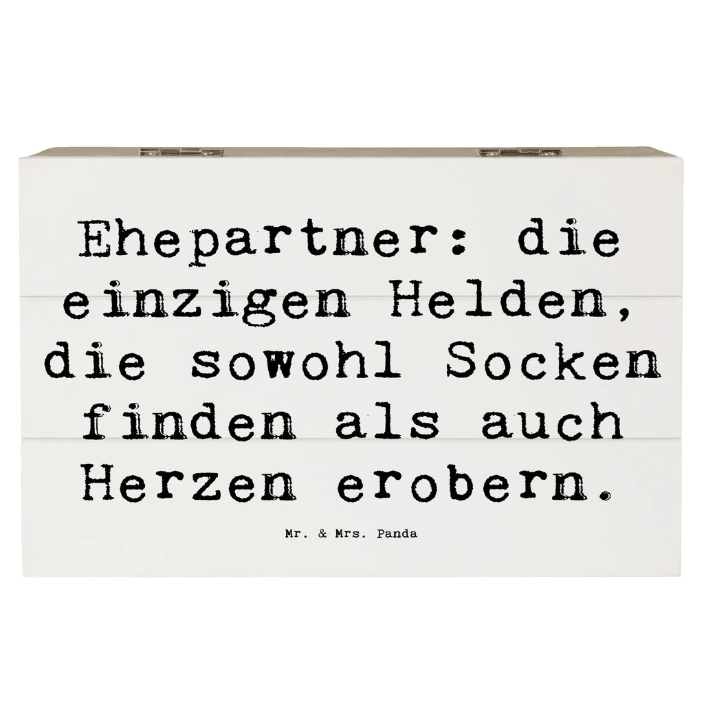 Holzkiste Spruch Ehepartner Helden Holzkiste, Kiste, Schatzkiste, Truhe, Schatulle, XXL, Erinnerungsbox, Erinnerungskiste, Dekokiste, Aufbewahrungsbox, Geschenkbox, Geschenkdose, Familie, Vatertag, Muttertag, Bruder, Schwester, Mama, Papa, Oma, Opa