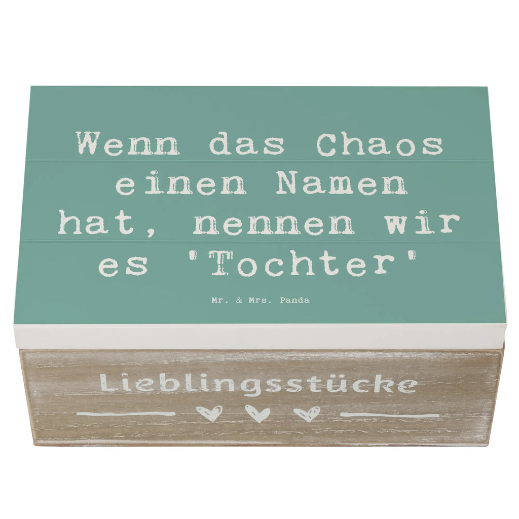 Holzkiste Spruch Chaos Tochter Holzkiste, Kiste, Schatzkiste, Truhe, Schatulle, XXL, Erinnerungsbox, Erinnerungskiste, Dekokiste, Aufbewahrungsbox, Geschenkbox, Geschenkdose, Familie, Vatertag, Muttertag, Bruder, Schwester, Mama, Papa, Oma, Opa