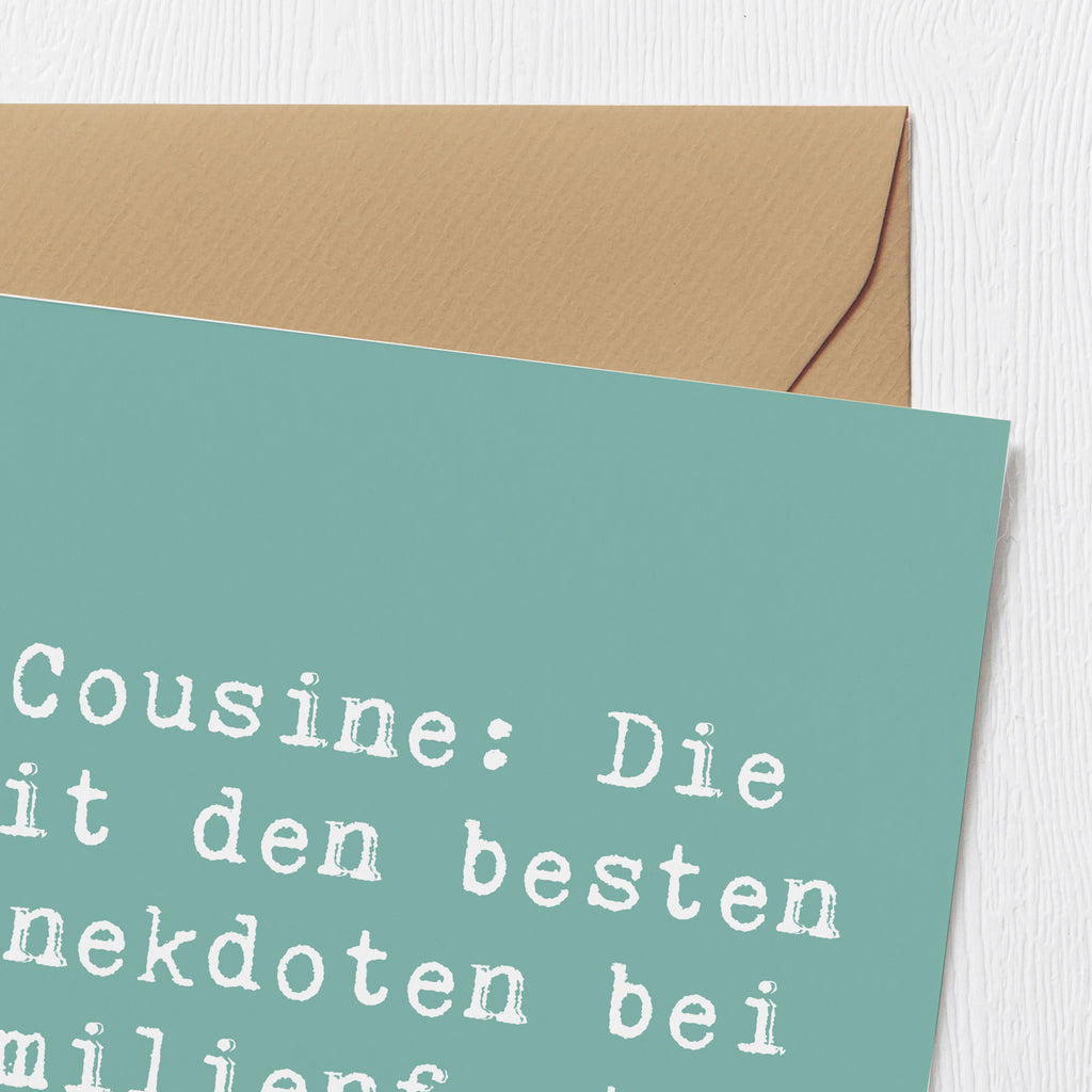 Deluxe Karte Spruch Cousine Anekdoten Karte, Grußkarte, Klappkarte, Einladungskarte, Glückwunschkarte, Hochzeitskarte, Geburtstagskarte, Hochwertige Grußkarte, Hochwertige Klappkarte, Familie, Vatertag, Muttertag, Bruder, Schwester, Mama, Papa, Oma, Opa