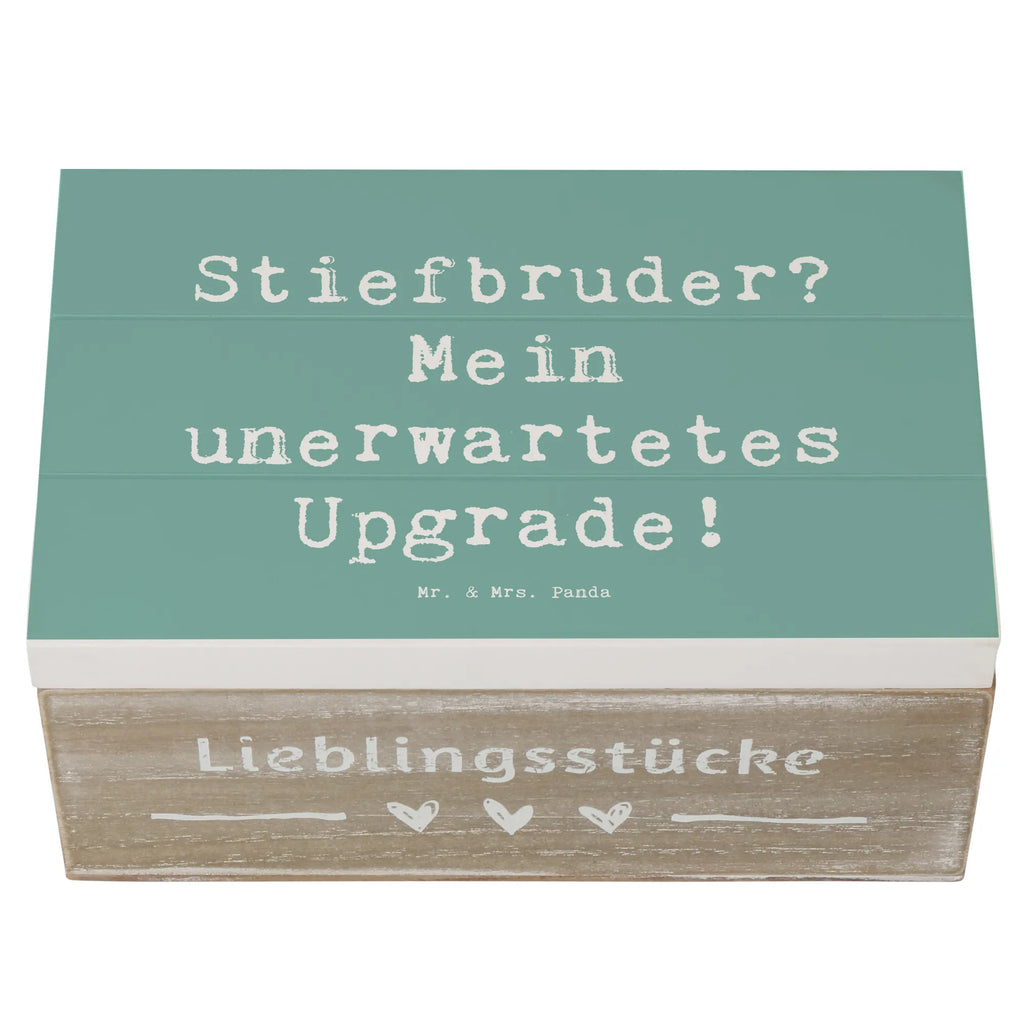 Holzkiste Spruch Stiefbruder Upgrade Holzkiste, Kiste, Schatzkiste, Truhe, Schatulle, XXL, Erinnerungsbox, Erinnerungskiste, Dekokiste, Aufbewahrungsbox, Geschenkbox, Geschenkdose, Familie, Vatertag, Muttertag, Bruder, Schwester, Mama, Papa, Oma, Opa