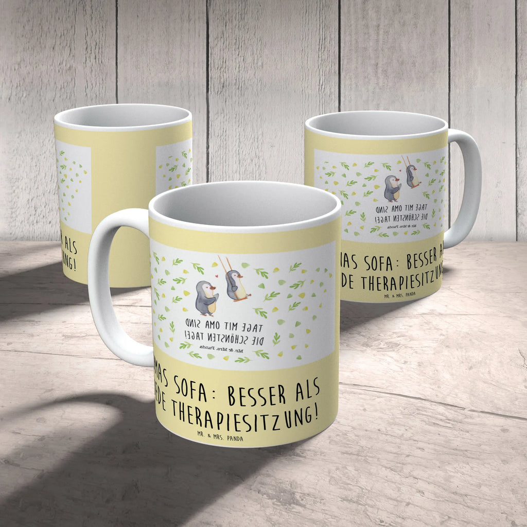 Tasse Omas Sofa: besser als jede Therapiesitzung! Tasse, Kaffeetasse, Teetasse, Becher, Kaffeebecher, Teebecher, Keramiktasse, Porzellantasse, Büro Tasse, Geschenk Tasse, Tasse Sprüche, Tasse Motive, Kaffeetassen, Tasse bedrucken, Designer Tasse, Cappuccino Tassen, Schöne Teetassen, Familie, Vatertag, Muttertag, Bruder, Schwester, Mama, Papa, Oma, Opa