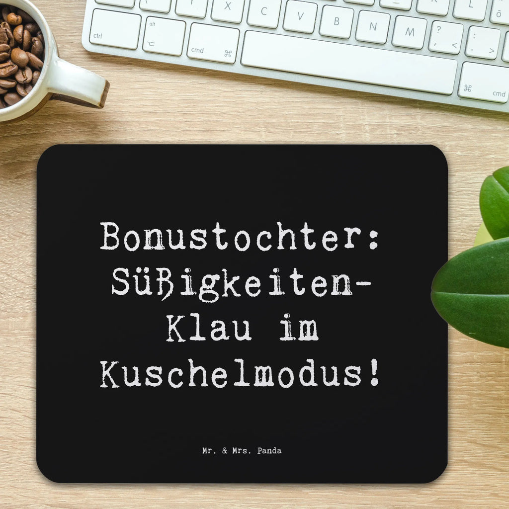 Mauspad Spruch Bonustochter Überraschungen Mousepad, Computer zubehör, Büroausstattung, PC Zubehör, Arbeitszimmer, Mauspad, Einzigartiges Mauspad, Designer Mauspad, Mausunterlage, Mauspad Büro, Familie, Vatertag, Muttertag, Bruder, Schwester, Mama, Papa, Oma, Opa