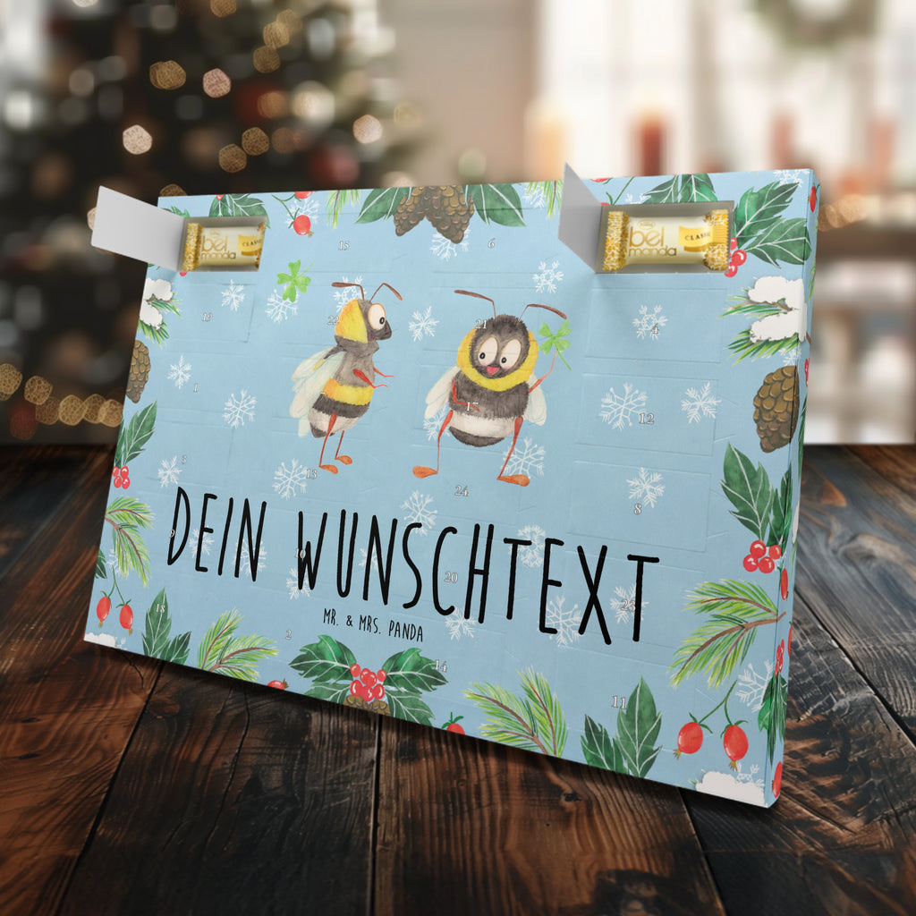 Personalisierter Marzipan Adventskalender Bienen Paar Personalisierter Marzipan Adventskalender, Liebe, Partner, Freund, Freundin, Ehemann, Ehefrau, Heiraten, Verlobung, Heiratsantrag, Liebesgeschenk, Jahrestag, Hocheitstag, Valentinstag, Geschenk für Frauen, Hochzeitstag, Mitbringsel, Geschenk für Freundin, Geschenk für Partner, Liebesbeweis, für Männer, für Ehemann, Schildkröten, verliebte Schildkröten