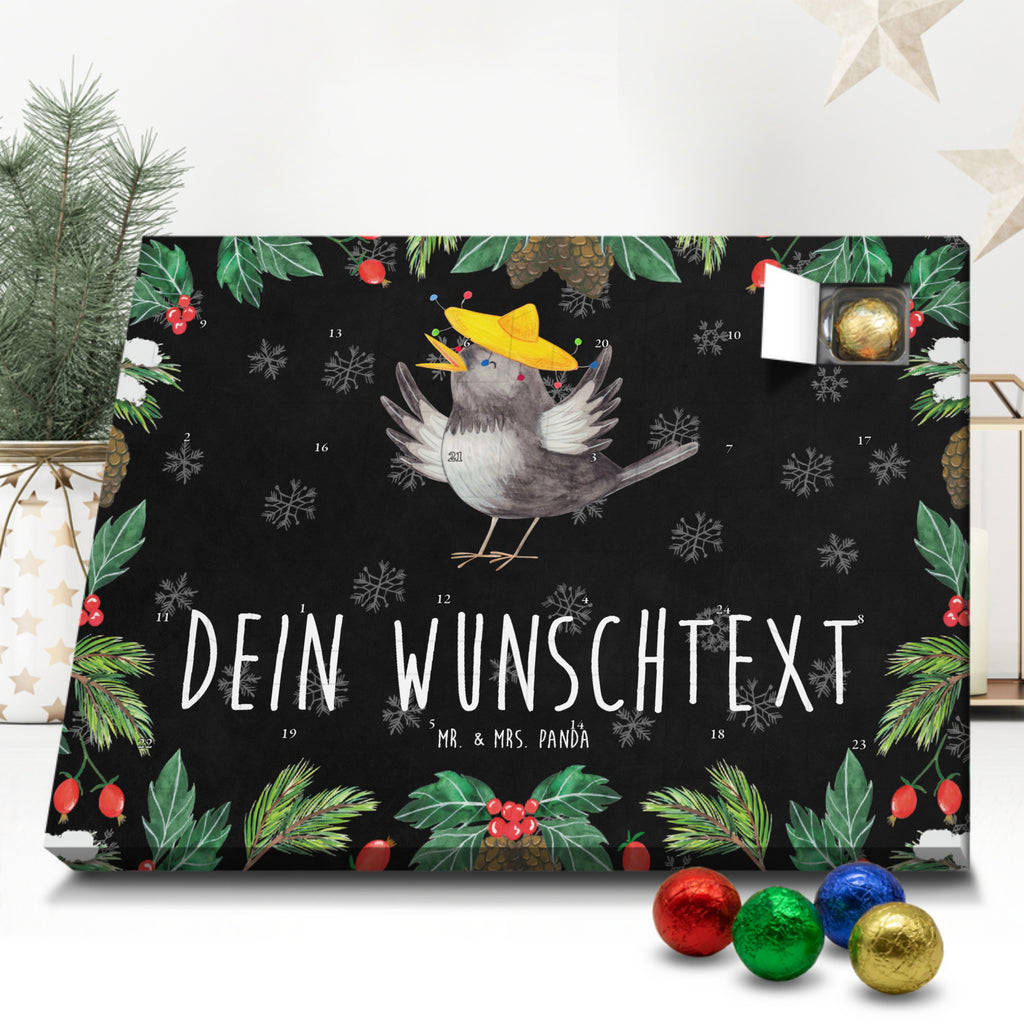 Personalisierter Schoko Adventskalender Rabe Sombrero Personalisierter Adventskalender, Adventskalender mit Namen, Tiermotive, Gute Laune, lustige Sprüche, Tiere, Rabe, Vogel, Vögel, Spruch positiv, fröhlich sein, glücklich sein, Glück Spruch, froh, Elster, Motivation