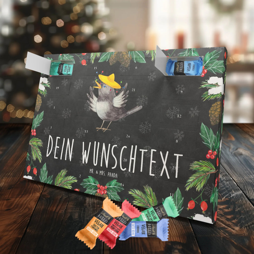 Personalisierter veganer Adventskalender Rabe Sombrero Personalisierter veganer Adventskalender, Tiermotive, Gute Laune, lustige Sprüche, Tiere, Rabe, Vogel, Vögel, Spruch positiv, fröhlich sein, glücklich sein, Glück Spruch, froh, Elster, Motivation