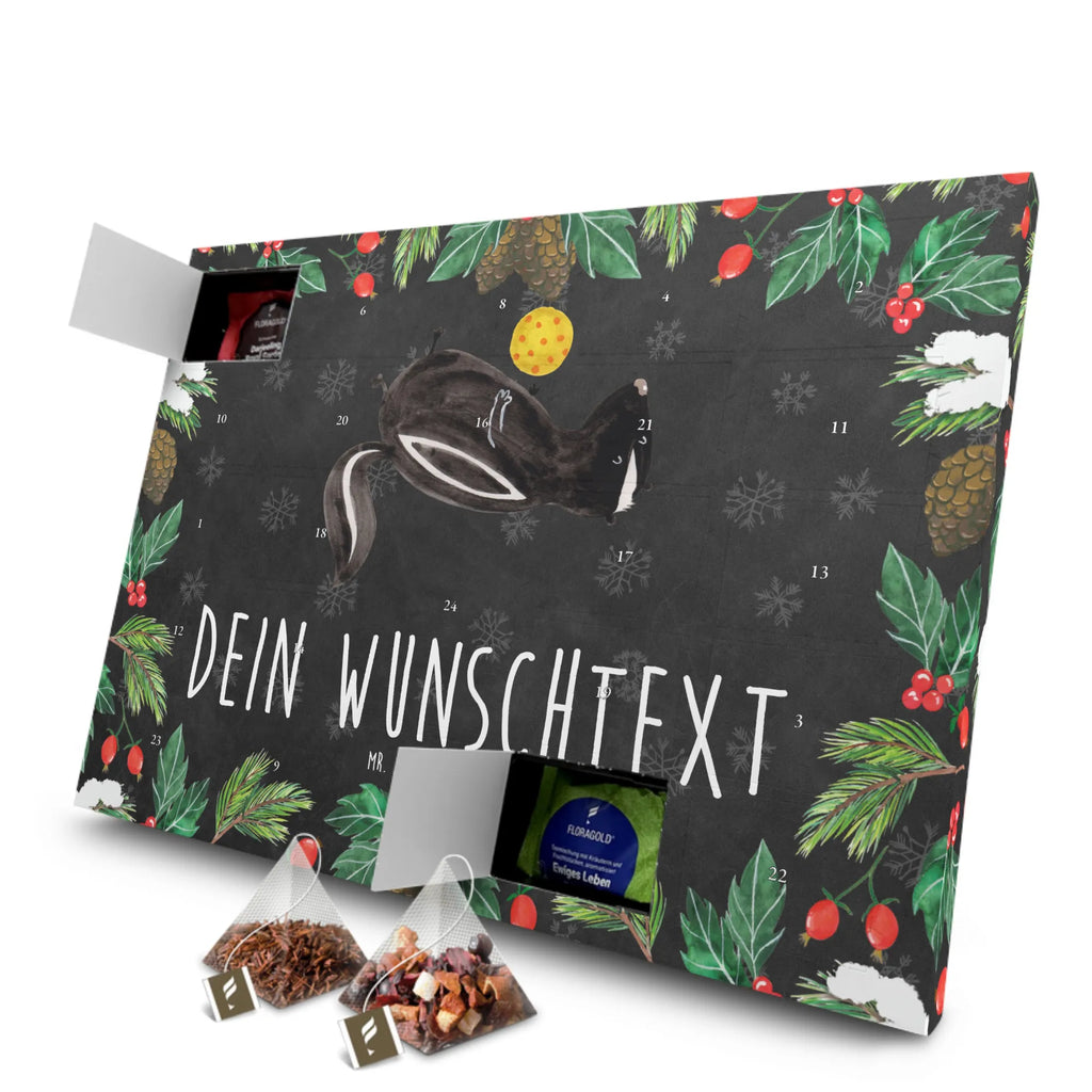 Personalisierter Tee Adventskalender Stinktier Ball Personalisierter Tee Adventskalender, Stinktier, Skunk, Wildtier, Raubtier, Stinker, Stinki, verspielt, Weisheit