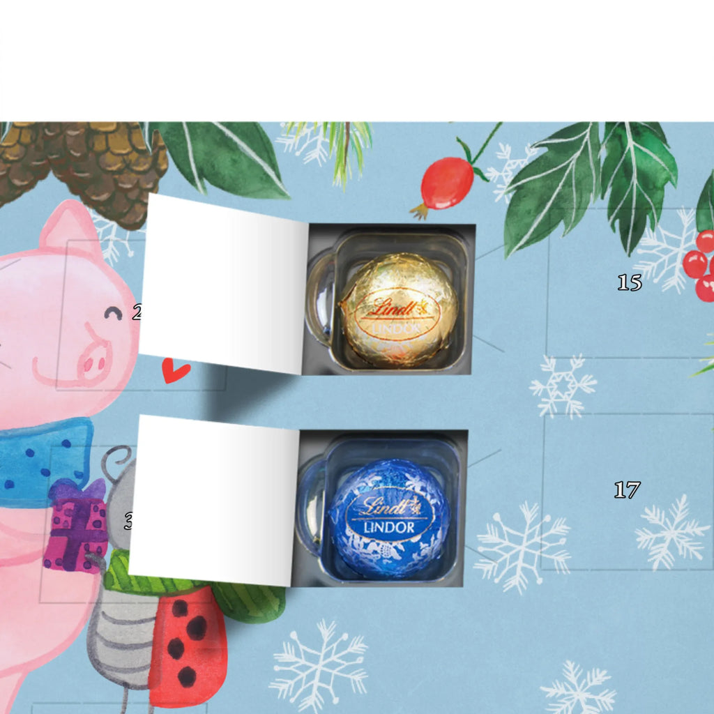 Personalisierter Kugel Markenschokolade Adventskalender Glühschwein Smörle Personalisierter Kugel Markenschokolade Adventskalender, Winter, Weihnachten, Weihnachtsdeko, Nikolaus, Advent, Heiligabend, Wintermotiv, Handgezeichnetes Glühschwein, Kreatives Glühschwein Design, Winterlicher Glühwein Spruch, Glühwein Liebhaber Geschenk, Herzliches Marienkäfer Motiv, Marienkäfer in Winterkleidung, Glühwein ist köstlich Spruch, Smörle der stolze Marienkäfer, Süßer Marienkäfer gibt Geschenk, Romantische Geschenkidee Glühwein