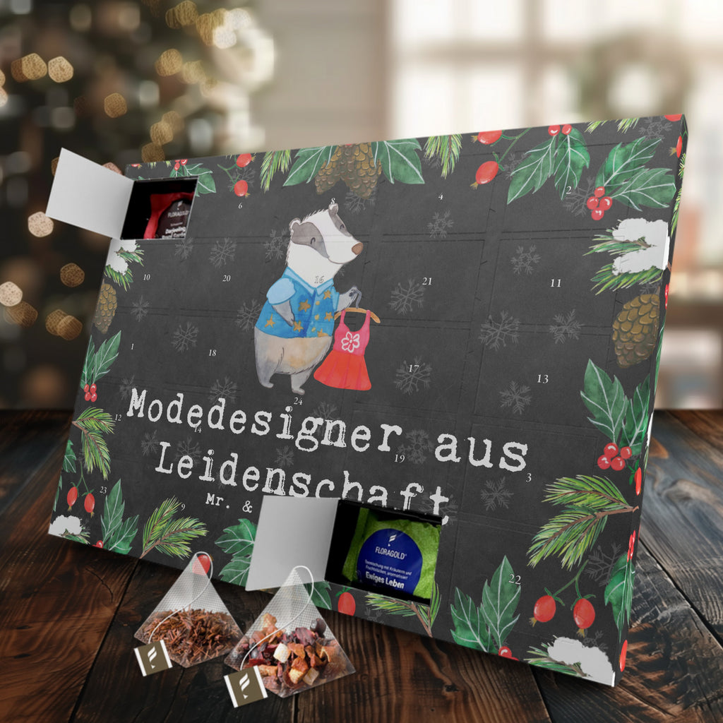 Tee Adventskalender Modedesigner Leidenschaft Adventskalender, Kerzen Adventskalender, Duftkerzen Adventskalender, Beruf, Ausbildung, Jubiläum, Abschied, Rente, Kollege, Kollegin, Geschenk, Schenken, Arbeitskollege, Mitarbeiter, Firma, Danke, Dankeschön, Modedesigner, Fashion Designer, Modeschöpfer