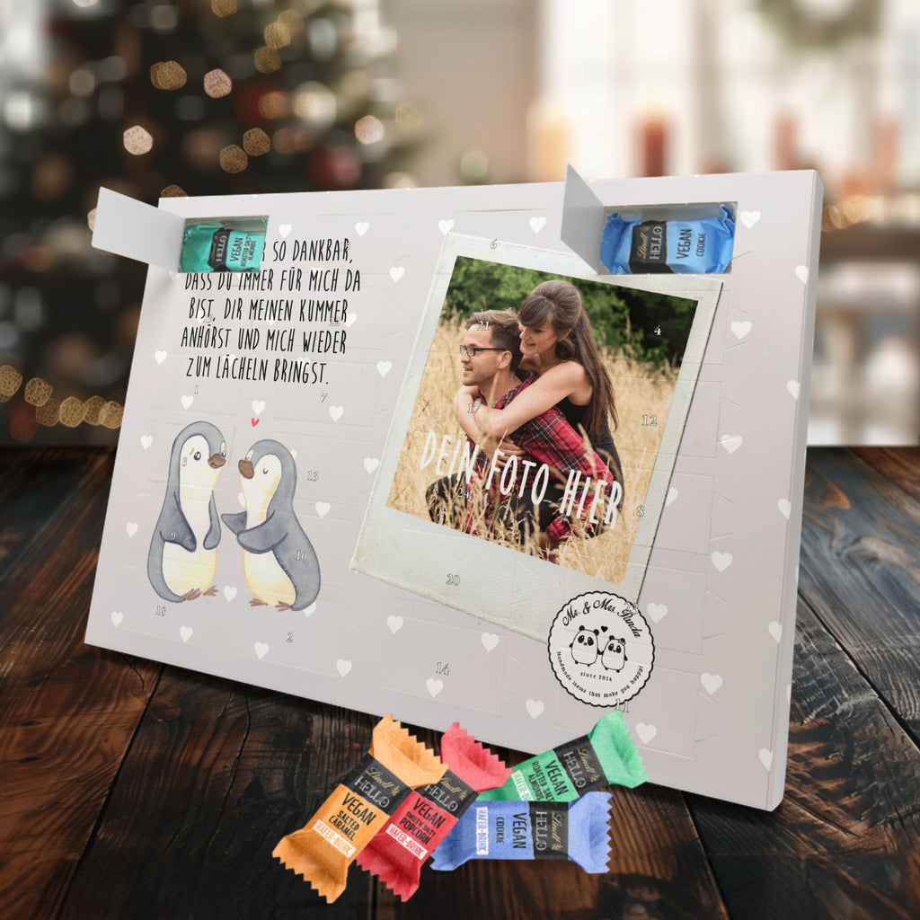 Personalisierter veganer Foto Adventskalender Pinguine trösten Personalisierter veganer Adventskalender, Liebe, Partner, Freund, Freundin, Ehemann, Ehefrau, Heiraten, Verlobung, Heiratsantrag, Liebesgeschenk, Jahrestag, Hocheitstag, Valentinstag, Geschenk für Frauen, Hochzeitstag, Mitbringsel, Geschenk für Freundin, Geschenk für Partner, Liebesbeweis, für Männer, für Ehemann