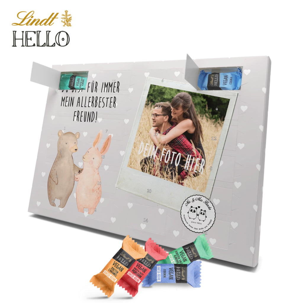 Personalisierter veganer Foto Adventskalender Bär und Hase Umarmen Personalisierter veganer Adventskalender, Liebe, Partner, Freund, Freundin, Ehemann, Ehefrau, Heiraten, Verlobung, Heiratsantrag, Liebesgeschenk, Jahrestag, Hocheitstag, Freunde, bester Freund, Hase, Bär, Bärchen, best friends