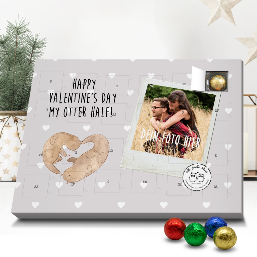 Personalisierter Schoko Foto Adventskalender Otter Valentine Personalisierter Adventskalender, Adventskalender mit Namen, Liebe, Partner, Freund, Freundin, Ehemann, Ehefrau, Heiraten, Verlobung, Heiratsantrag, Liebesgeschenk, Jahrestag, Hocheitstag, Valentinstag, Geschenk für Frauen, Hochzeitstag, Mitbringsel, Geschenk für Freundin, Geschenk für Partner, Liebesbeweis, für Männer, für Ehemann