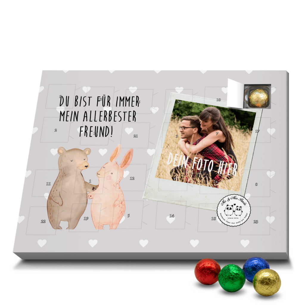 Personalisierter Schoko Foto Adventskalender Bär und Hase Umarmen Personalisierter Adventskalender, Adventskalender mit Namen, Liebe, Partner, Freund, Freundin, Ehemann, Ehefrau, Heiraten, Verlobung, Heiratsantrag, Liebesgeschenk, Jahrestag, Hocheitstag, Freunde, bester Freund, Hase, Bär, Bärchen, best friends