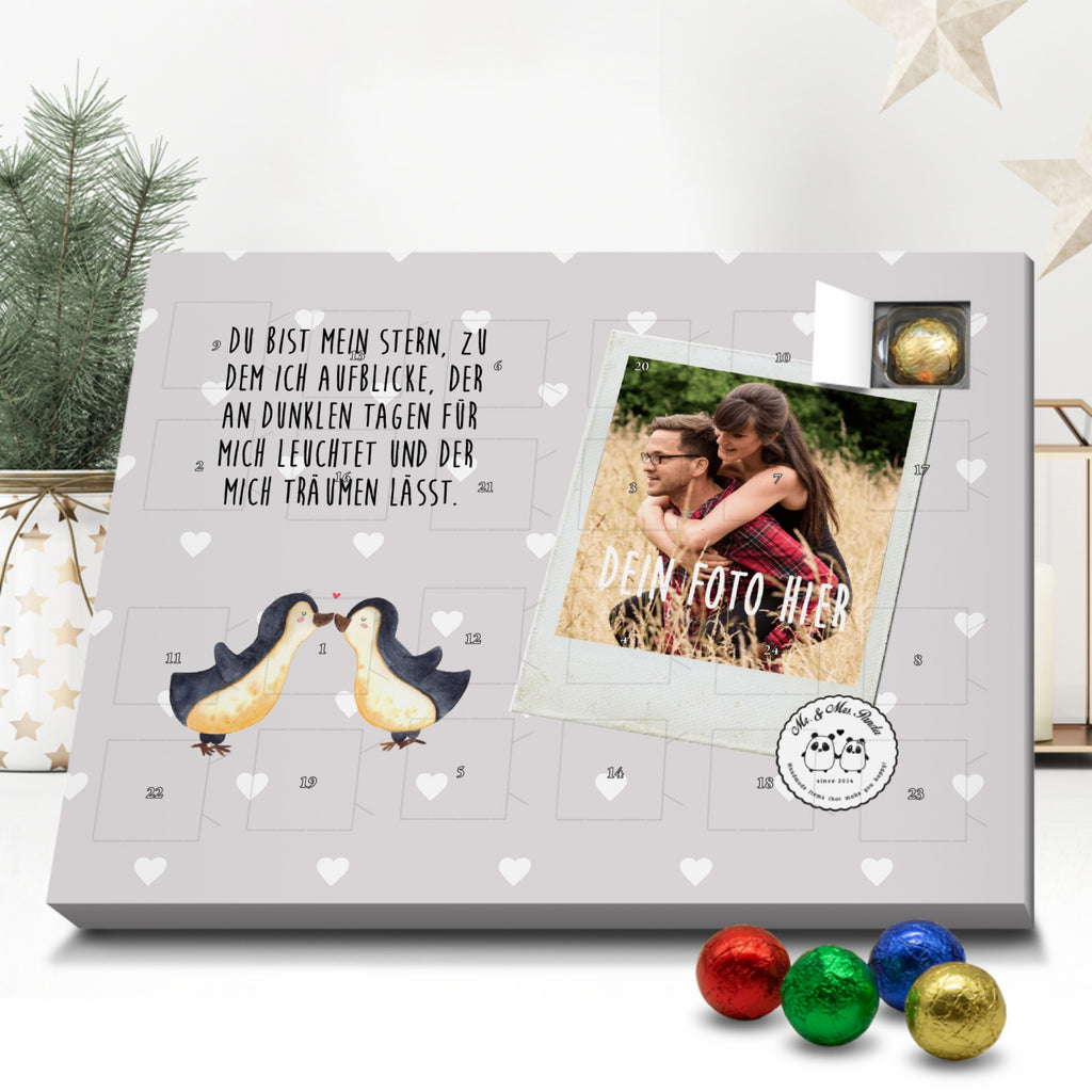 Personalisierter Schoko Foto Adventskalender Pinguin Liebe Personalisierter Adventskalender, Adventskalender mit Namen, Liebe, Partner, Freund, Freundin, Ehemann, Ehefrau, Heiraten, Verlobung, Heiratsantrag, Liebesgeschenk, Jahrestag, Hocheitstag, Pinguin, Pinguine, Pinguin Paar, Pinguinpaar, Pinguin Liebe, Paar, Pärchen. Liebespaar, Liebesbeweis, Liebesspruch, Hochzeitstag, Geschenk Freund, Geschenk Freundin, Verlobte, Verlobter, Love, Geschenk Hochzeitstag, Geschenkidee, Hochzeit, Gastgeschenk