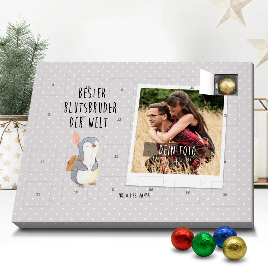 Personalisierter Schoko Foto Adventskalender Pinguin Bester Blutsbruder der Welt Personalisierter Schoko Foto Adventskalender, für, Dankeschön, Geschenk, Schenken, Geburtstag, Geburtstagsgeschenk, Geschenkidee, Danke, Bedanken, Mitbringsel, Freude machen, Geschenktipp, Blutsbruder, Blutsgeschwister, Freund, Brüder, Geschwister, Bruderherz, Brother, Familie, Kleinigkeit, Bester, Sido