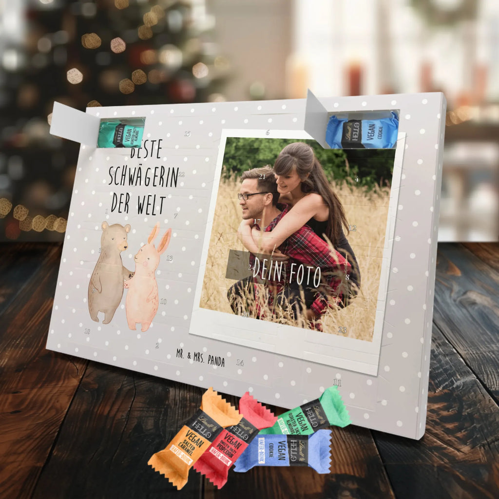 Personalisierter veganer Foto Adventskalender Hase Beste Schwägerin der Welt Personalisierter veganer Foto Adventskalender, für, Dankeschön, Geschenk, Schenken, Geburtstag, Geburtstagsgeschenk, Geschenkidee, Danke, Bedanken, Mitbringsel, Freude machen, Geschenktipp, Schwägerin, Schwähgerin, Schwippschwägerin, Familie, Verwandtschaft, angeheiratet, Frau, Ehemann, Schwester, Ehefrau, Bruder, Partner