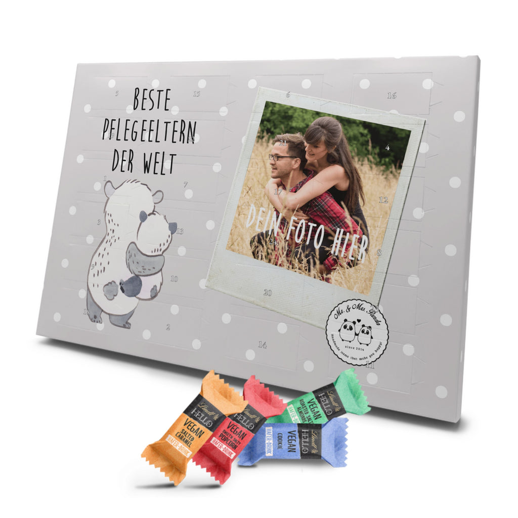 Personalisierter veganer Foto Adventskalender Panda Beste Pflegeeltern der Welt Personalisierter veganer Adventskalender, für, Dankeschön, Geschenk, Schenken, Geburtstag, Geburtstagsgeschenk, Geschenkidee, Danke, Bedanken, Mitbringsel, Freude machen, Geschenktipp, Pflegeeltern, Pflegekind, Adoption, Eltern, Mama, Papa, Mami, Papi, Familie, Elternpaar, Mama und Papa