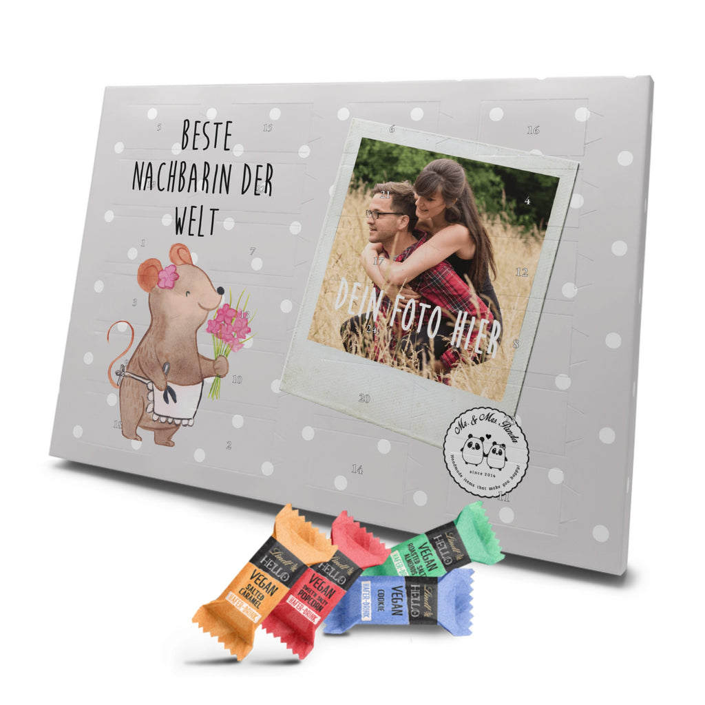 Personalisierter veganer Foto Adventskalender Maus Beste Nachbarin der Welt Personalisierter veganer Adventskalender, für, Dankeschön, Geschenk, Schenken, Geburtstag, Geburtstagsgeschenk, Geschenkidee, Danke, Bedanken, Mitbringsel, Freude machen, Geschenktipp, Nachbarin, Nachbarn, Nachbarschaft, Freundin, Angrenzer, Anwohnerin, Bewohnerin, Freundschaft