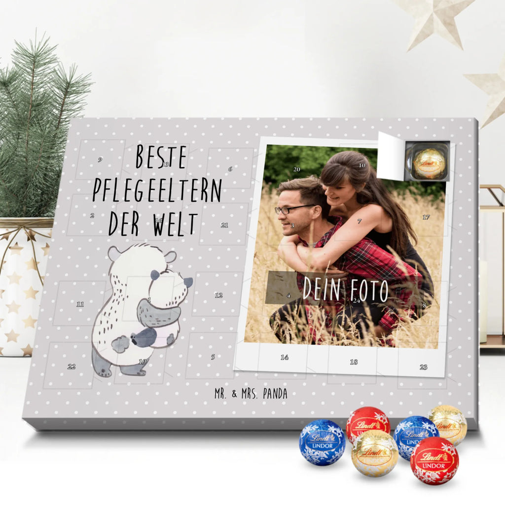 Personalisierter Kugel Markenschokolade Foto Adventskalender Panda Beste Pflegeeltern der Welt Personalisierter Kugel Markenschokolade Foto Adventskalender, für, Dankeschön, Geschenk, Schenken, Geburtstag, Geburtstagsgeschenk, Geschenkidee, Danke, Bedanken, Mitbringsel, Freude machen, Geschenktipp, Pflegeeltern, Pflegekind, Adoption, Eltern, Mama, Papa, Mami, Papi, Familie, Elternpaar, Mama und Papa