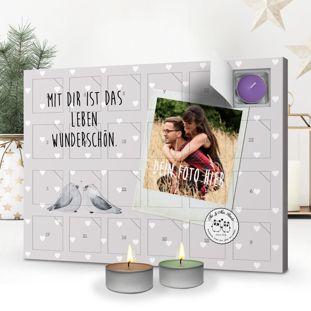 Personalisierter Duftkerzen Foto Adventskalender Turteltauben Liebe Personalisierter Duftkerzen Adventskalender, Liebe, Partner, Freund, Freundin, Ehemann, Ehefrau, Heiraten, Verlobung, Heiratsantrag, Liebesgeschenk, Jahrestag, Hocheitstag, Turteltauben, Turteltäubchen, Tauben, Verliebt, Verlobt, Verheiratet, Geschenk Freundin, Geschenk Freund, Liebesbeweis, Hochzeitstag, Geschenk Hochzeit