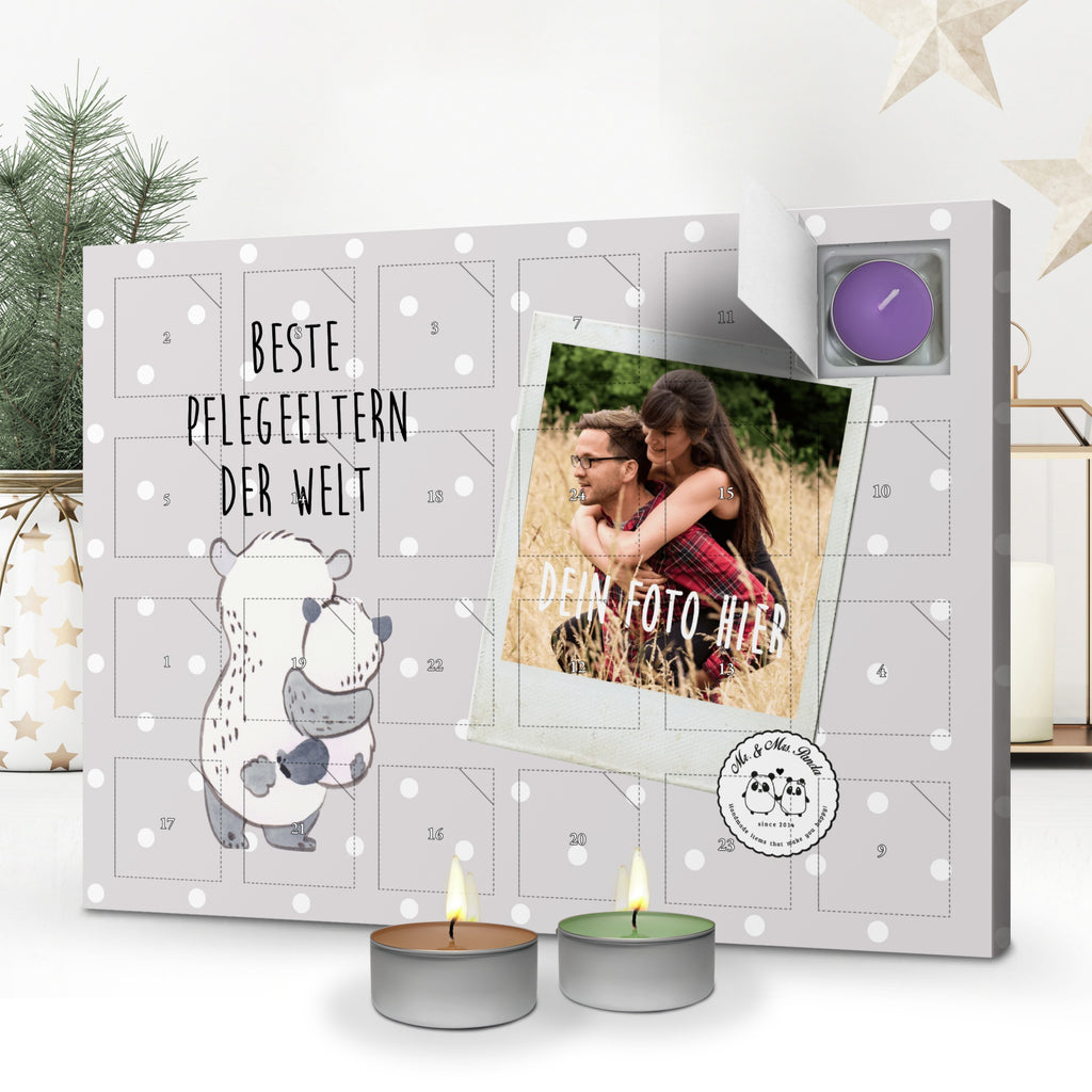 Personalisierter Duftkerzen Foto Adventskalender Panda Beste Pflegeeltern der Welt Personalisierter Duftkerzen Adventskalender, für, Dankeschön, Geschenk, Schenken, Geburtstag, Geburtstagsgeschenk, Geschenkidee, Danke, Bedanken, Mitbringsel, Freude machen, Geschenktipp, Pflegeeltern, Pflegekind, Adoption, Eltern, Mama, Papa, Mami, Papi, Familie, Elternpaar, Mama und Papa