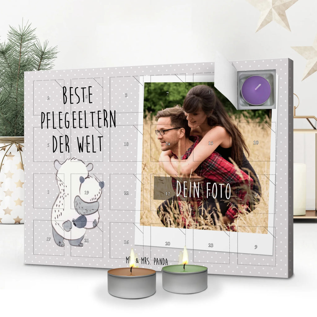 Personalisierter Duftkerzen Foto Adventskalender Panda Beste Pflegeeltern der Welt Personalisierter Duftkerzen Foto Adventskalender, für, Dankeschön, Geschenk, Schenken, Geburtstag, Geburtstagsgeschenk, Geschenkidee, Danke, Bedanken, Mitbringsel, Freude machen, Geschenktipp, Pflegeeltern, Pflegekind, Adoption, Eltern, Mama, Papa, Mami, Papi, Familie, Elternpaar, Mama und Papa