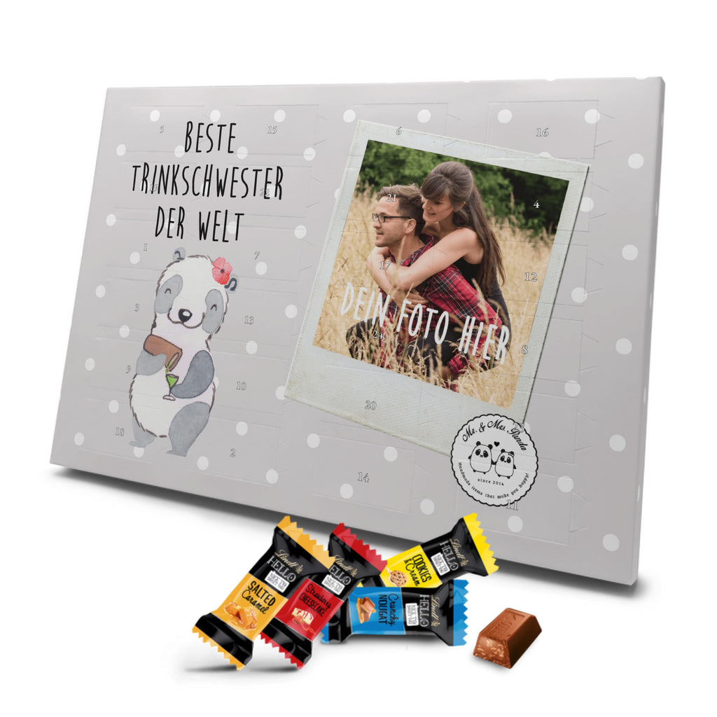 Personalisierter Markenschokolade Foto Adventskalender Panda Beste Trinkschwester der Welt Personalisierter Adventskalender, für, Dankeschön, Geschenk, Schenken, Geburtstag, Geburtstagsgeschenk, Geschenkidee, Danke, Bedanken, Mitbringsel, Freude machen, Geschenktipp, Trinkschwester, Saufschwester, Schwester, Sister, Freundin, Party, Bae, Trinken, Alkohol, Wochenende, Kleinigkeit, Sister from another Mister