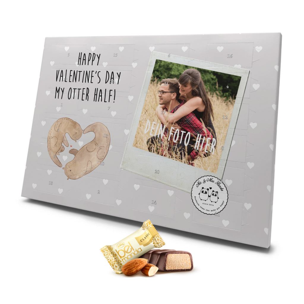 Personalisierter Marzipan Foto Adventskalender Otter Valentine Personalisierter Marzipan Adventskalender, Liebe, Partner, Freund, Freundin, Ehemann, Ehefrau, Heiraten, Verlobung, Heiratsantrag, Liebesgeschenk, Jahrestag, Hocheitstag, Valentinstag, Geschenk für Frauen, Hochzeitstag, Mitbringsel, Geschenk für Freundin, Geschenk für Partner, Liebesbeweis, für Männer, für Ehemann