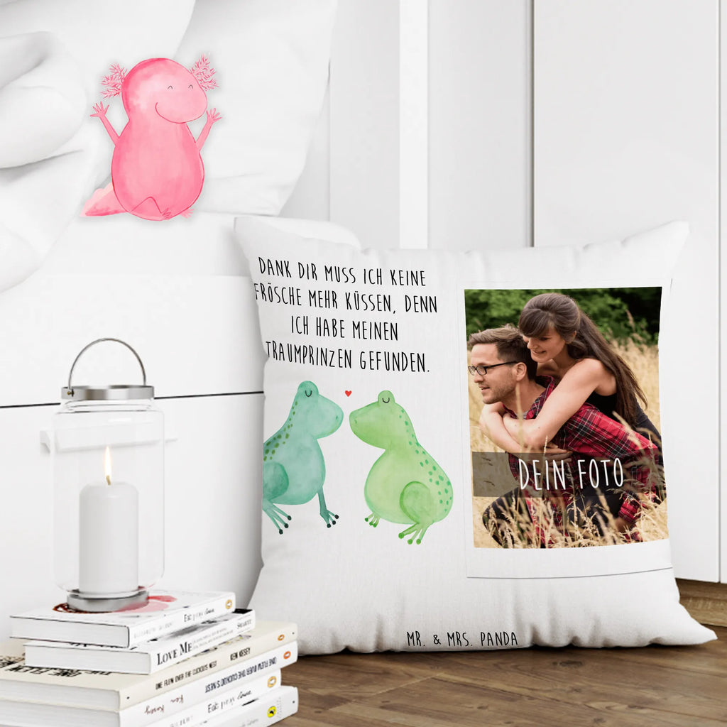 Personalisiertes Foto Kissen Frosch Liebe Personalisiertes Foto Kissen, Liebe, Partner, Freund, Freundin, Ehemann, Ehefrau, Heiraten, Verlobung, Heiratsantrag, Liebesgeschenk, Jahrestag, Hocheitstag, Verliebt, Verlobt, Verheiratet, Geschenk Freundin, Geschenk Freund, Liebesbeweis, Hochzeitstag, Geschenk Hochzeit, Frosch, Frösche, Froschkönig, Fröschchen