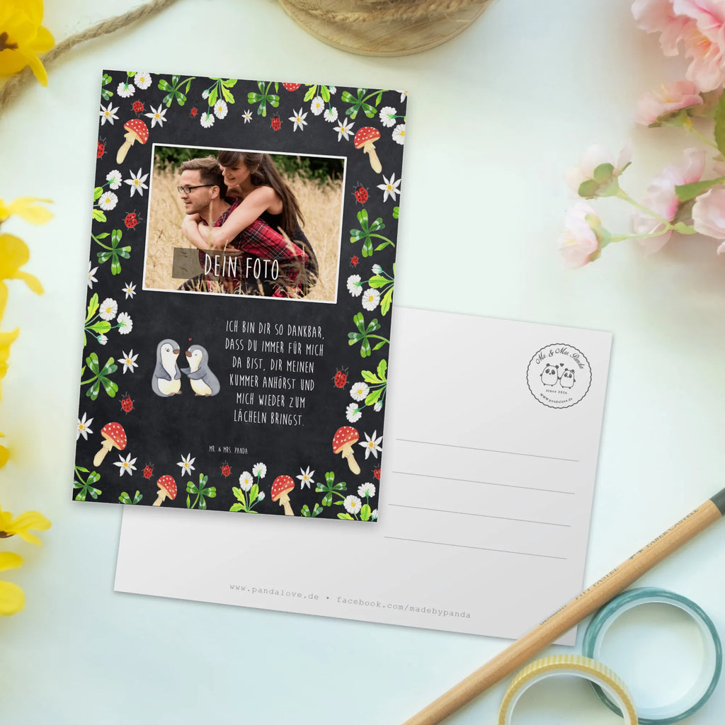 Personalisierte Foto Postkarte Pinguine trösten Personalisierte Foto Postkarte, Liebe, Partner, Freund, Freundin, Ehemann, Ehefrau, Heiraten, Verlobung, Heiratsantrag, Liebesgeschenk, Jahrestag, Hocheitstag, Valentinstag, Geschenk für Frauen, Hochzeitstag, Mitbringsel, Geschenk für Freundin, Geschenk für Partner, Liebesbeweis, für Männer, für Ehemann