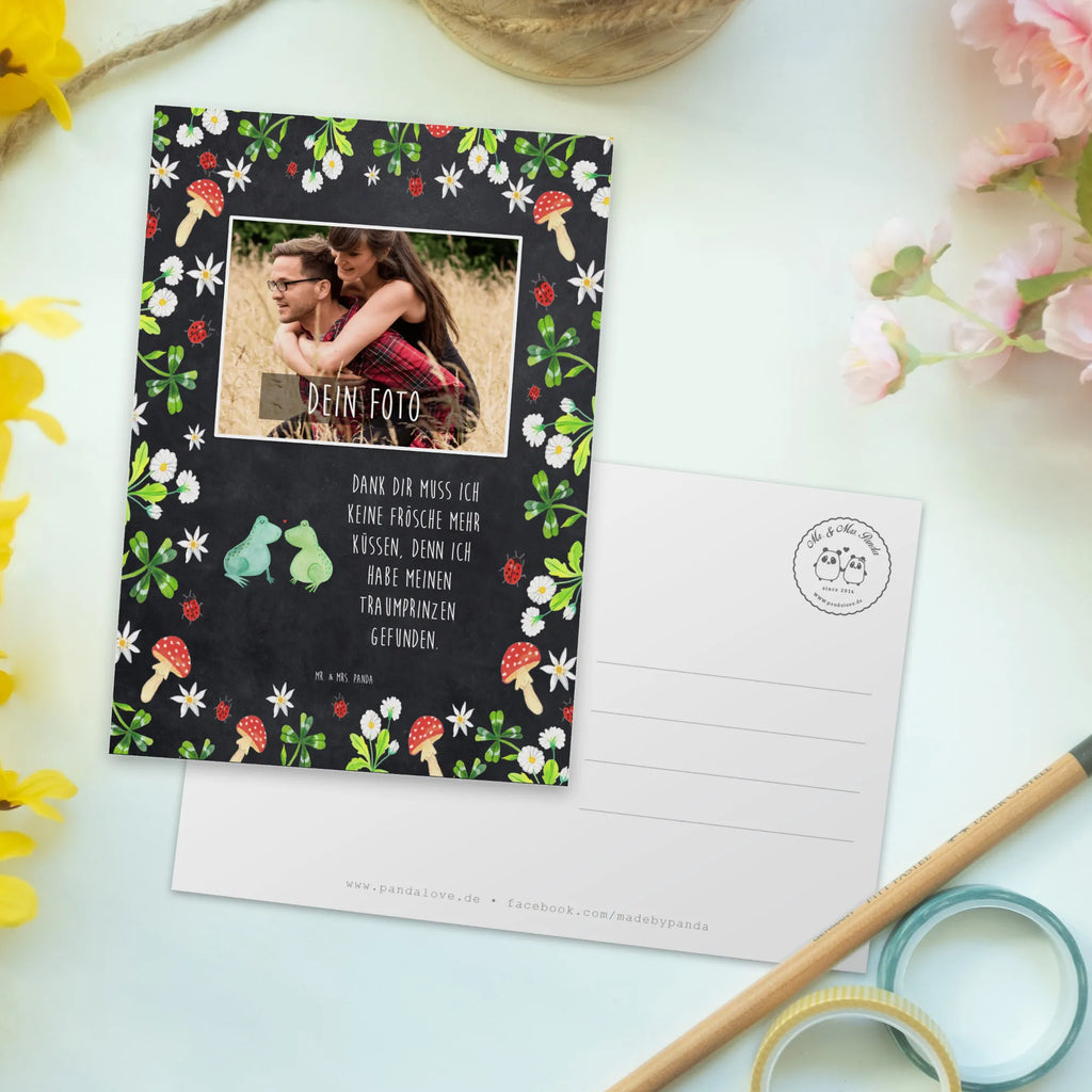 Personalisierte Foto Postkarte Frosch Liebe Personalisierte Foto Postkarte, Liebe, Partner, Freund, Freundin, Ehemann, Ehefrau, Heiraten, Verlobung, Heiratsantrag, Liebesgeschenk, Jahrestag, Hocheitstag, Verliebt, Verlobt, Verheiratet, Geschenk Freundin, Geschenk Freund, Liebesbeweis, Hochzeitstag, Geschenk Hochzeit, Frosch, Frösche, Froschkönig, Fröschchen