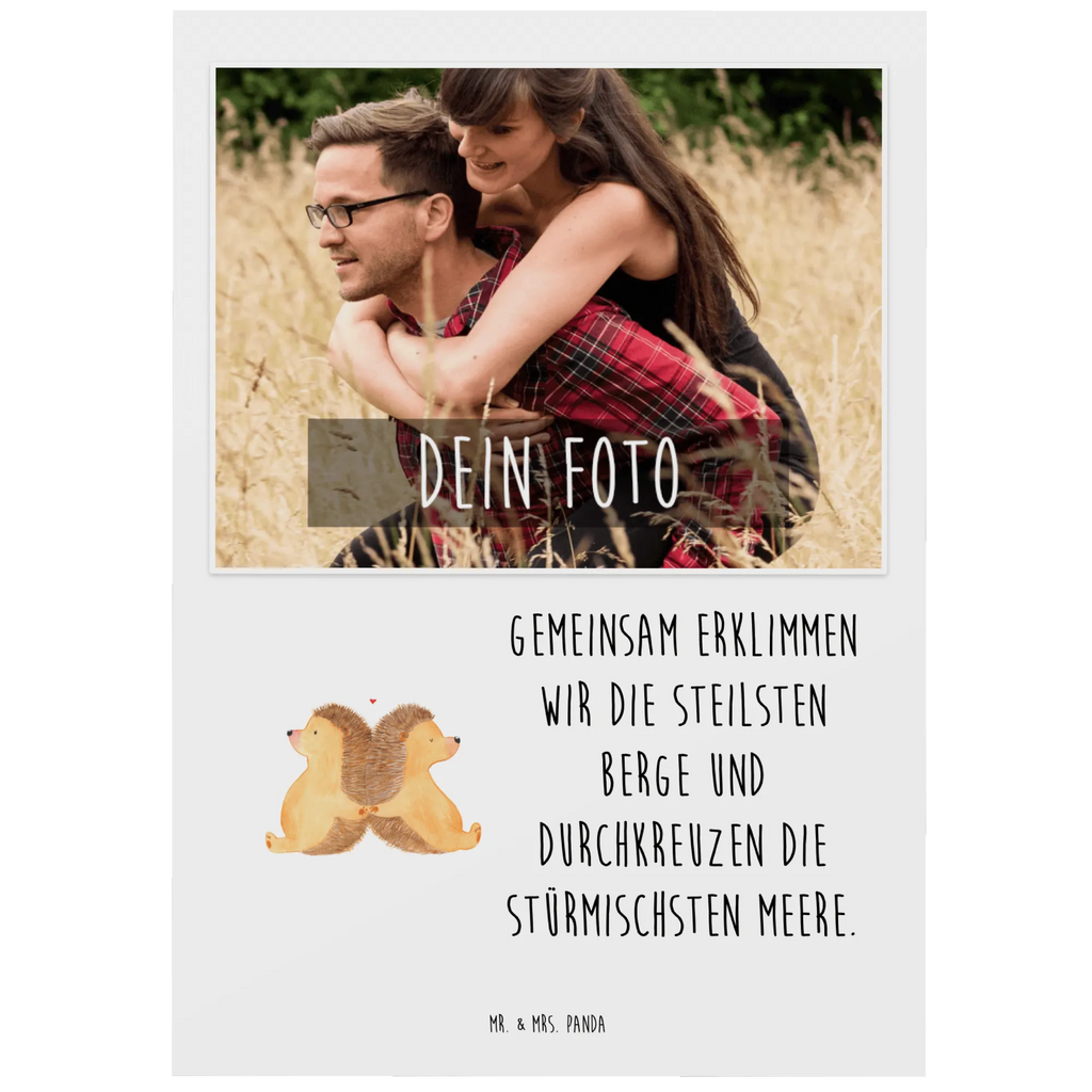 Personalisierte Foto Postkarte Igel händchenhaltend Personalisierte Foto Postkarte, Liebe, Partner, Freund, Freundin, Ehemann, Ehefrau, Heiraten, Verlobung, Heiratsantrag, Liebesgeschenk, Jahrestag, Hocheitstag, Igel, Igelliebe, Hand in Hand, Liebesbeweis, große Liebe, Liebesbotschaft, Hochzeit, Lieblingsmensch, Gemeinsamkeit, Love, Geschenk für zwei