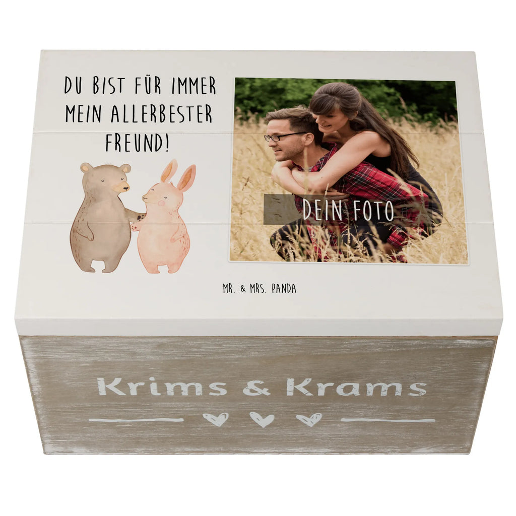 Personalisierte Foto Holzkiste Bär und Hase Umarmen Personalisierte Foto Holzkiste, Liebe, Partner, Freund, Freundin, Ehemann, Ehefrau, Heiraten, Verlobung, Heiratsantrag, Liebesgeschenk, Jahrestag, Hocheitstag, Freunde, bester Freund, Hase, Bär, Bärchen, best friends