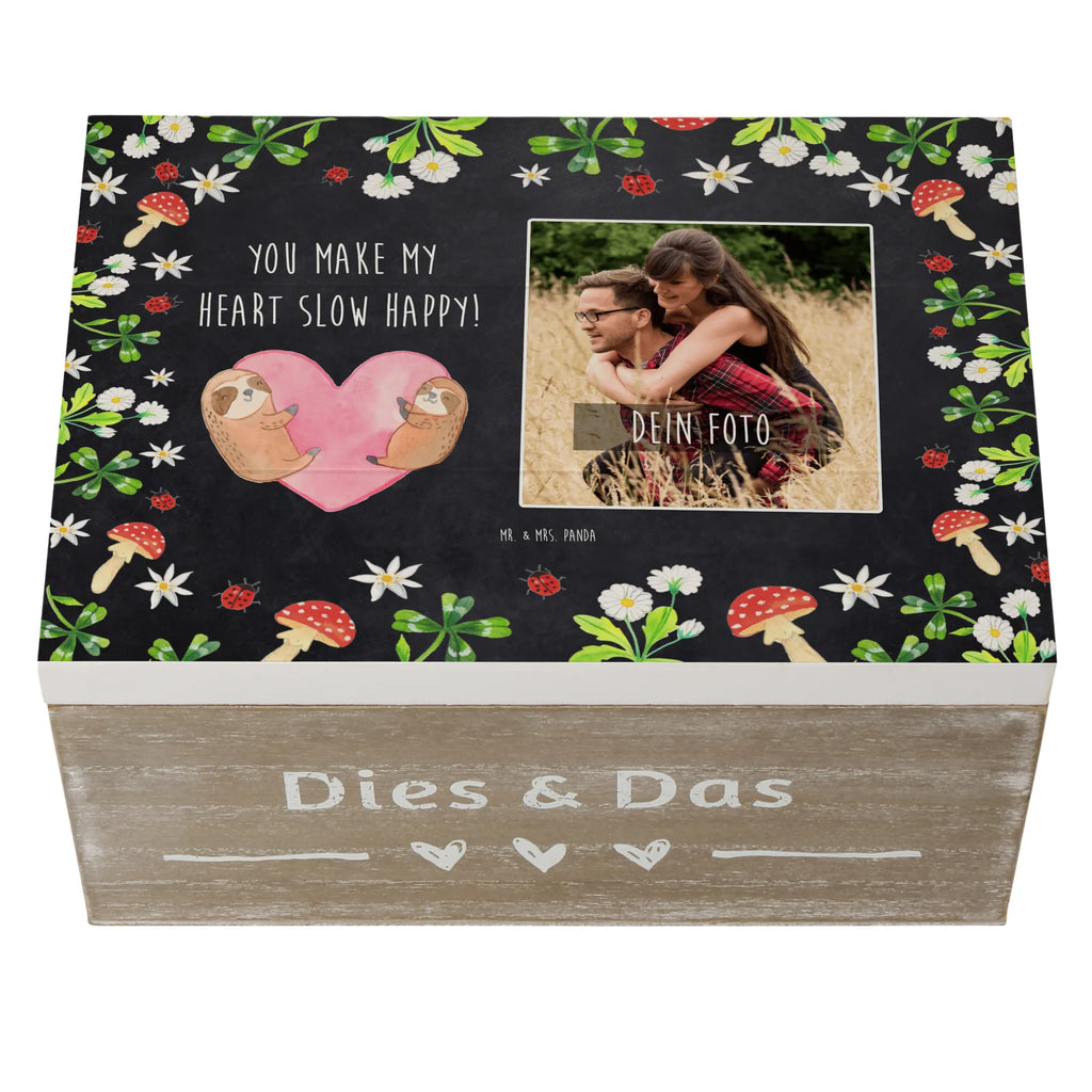 Personalisierte Foto Holzkiste Faultiere Herz Personalisierte Foto Holzkiste, Liebe, Partner, Freund, Freundin, Ehemann, Ehefrau, Heiraten, Verlobung, Heiratsantrag, Liebesgeschenk, Jahrestag, Hocheitstag, Valentinstag, Geschenk für Frauen, Hochzeitstag, Mitbringsel, Geschenk für Freundin, Geschenk für Partner, Liebesbeweis, für Männer, für Ehemann