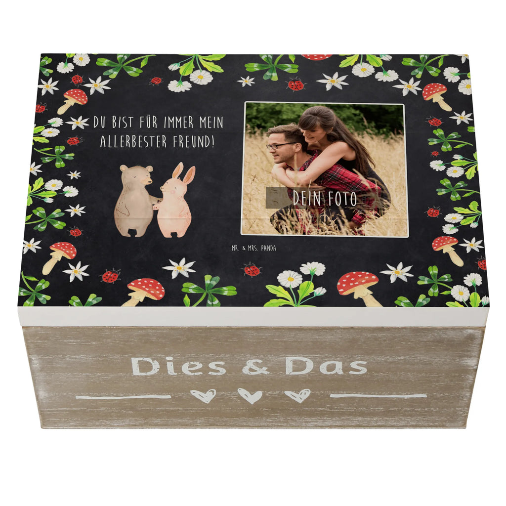 Personalisierte Foto Holzkiste Bär und Hase Umarmen Personalisierte Foto Holzkiste, Liebe, Partner, Freund, Freundin, Ehemann, Ehefrau, Heiraten, Verlobung, Heiratsantrag, Liebesgeschenk, Jahrestag, Hocheitstag, Freunde, bester Freund, Hase, Bär, Bärchen, best friends