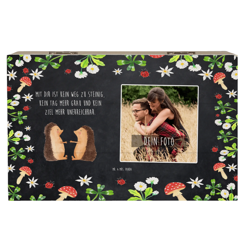 Personalisierte Foto Holzkiste Igel Liebe Personalisierte Foto Holzkiste, Liebe, Partner, Freund, Freundin, Ehemann, Ehefrau, Heiraten, Verlobung, Heiratsantrag, Liebesgeschenk, Jahrestag, Hocheitstag, Verliebt, Verlobt, Verheiratet, Geschenk, Liebesbeweis, Hochzeitstag, Hochzeit, Igel