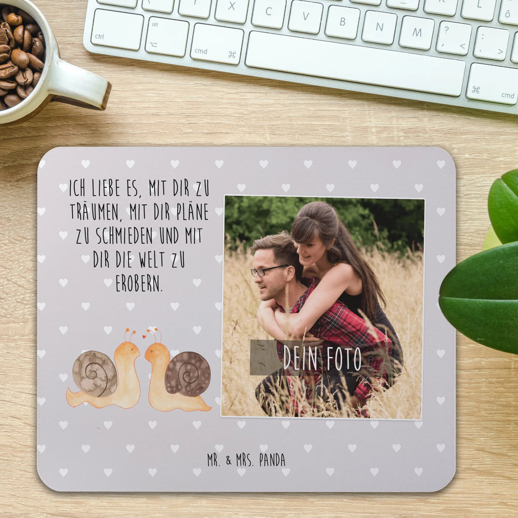 Personalisiertes Foto Mauspad Schnecken Liebe Personalisiertes Foto Mauspad, Liebe, Partner, Freund, Freundin, Ehemann, Ehefrau, Heiraten, Verlobung, Heiratsantrag, Liebesgeschenk, Jahrestag, Hocheitstag