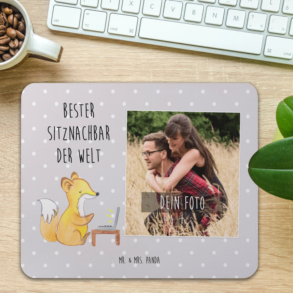 Personalisiertes Foto Mauspad Fuchs Bester Sitznachbar der Welt Personalisiertes Foto Mauspad, für, Dankeschön, Geschenk, Schenken, Geburtstag, Geburtstagsgeschenk, Geschenkidee, Danke, Bedanken, Mitbringsel, Freude machen, Geschenktipp, Sitznachbar, Stuhlnachbar, Nachbar, Uni, Universität, Seminar, Kommilitone, Tischnachbar, Schule, Mitschüler, Mitstudent, Hochschule