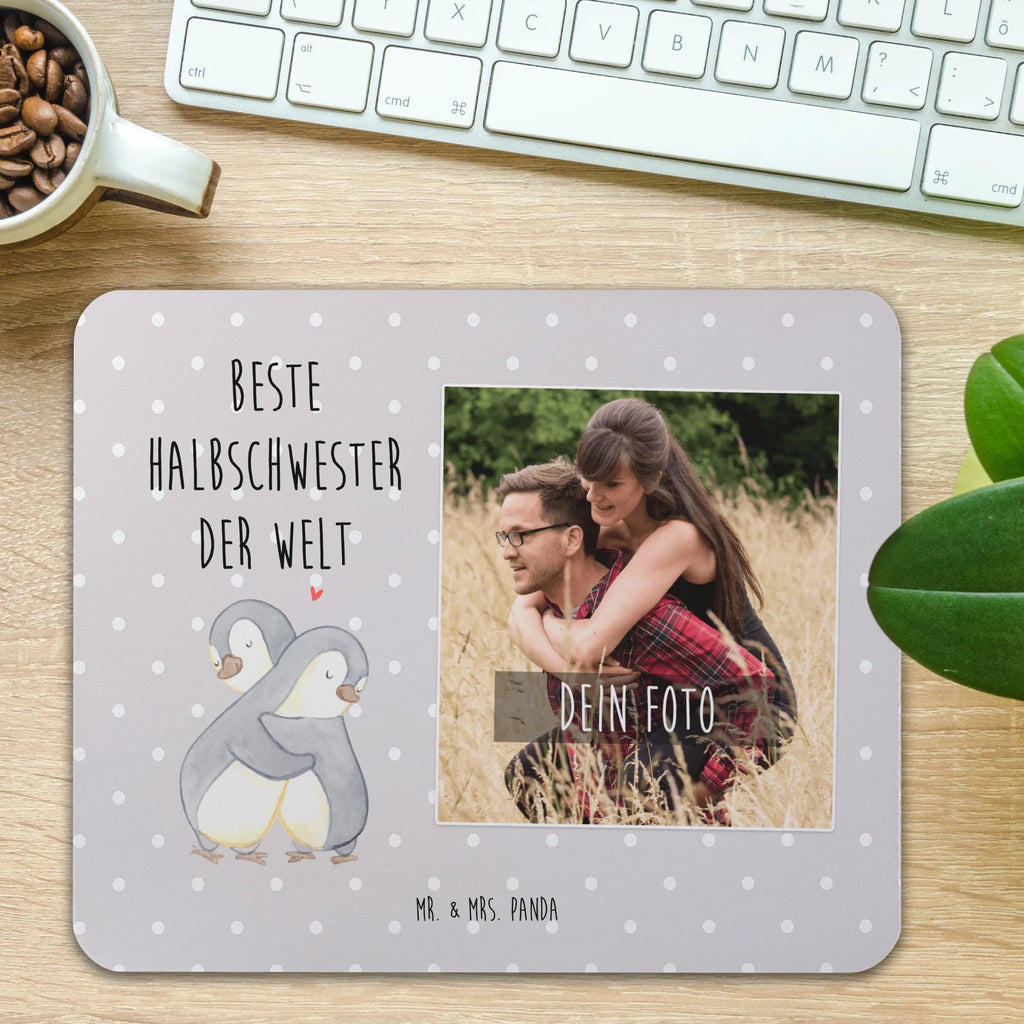 Personalisiertes Foto Mauspad Pinguin Beste Halbschwester der Welt Personalisiertes Foto Mauspad, für, Dankeschön, Geschenk, Schenken, Geburtstag, Geburtstagsgeschenk, Geschenkidee, Danke, Bedanken, Mitbringsel, Freude machen, Geschenktipp, Halbschwester, Stiefschwester, Stiefgeschwister, Schwestern, Schwester, Geschwister, Schwesterherz, Sister, Familie, Kleinigkeit, Beste, Tochter, Liebe, Kinder