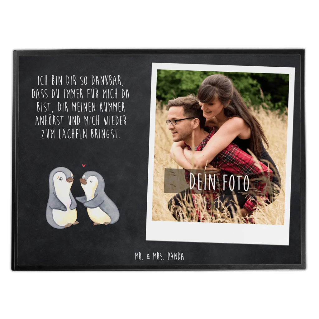 Personalisierte Foto Schreibtischunterlage Pinguine trösten Personalisierte Foto Schreibtischunterlage, Liebe, Partner, Freund, Freundin, Ehemann, Ehefrau, Heiraten, Verlobung, Heiratsantrag, Liebesgeschenk, Jahrestag, Hocheitstag, Valentinstag, Geschenk für Frauen, Hochzeitstag, Mitbringsel, Geschenk für Freundin, Geschenk für Partner, Liebesbeweis, für Männer, für Ehemann